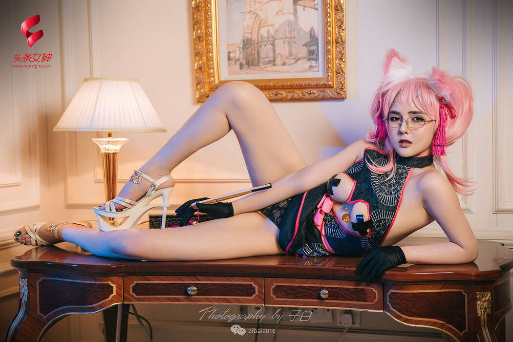 Wen Xinyi "Yuzaoqian·Secretary Fox COSPLAY" [Headline goddess wordgirls]