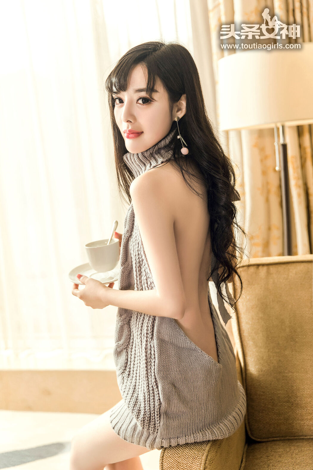 Zhou Xiyan "Net Red Sweater" [Headline Goddess]