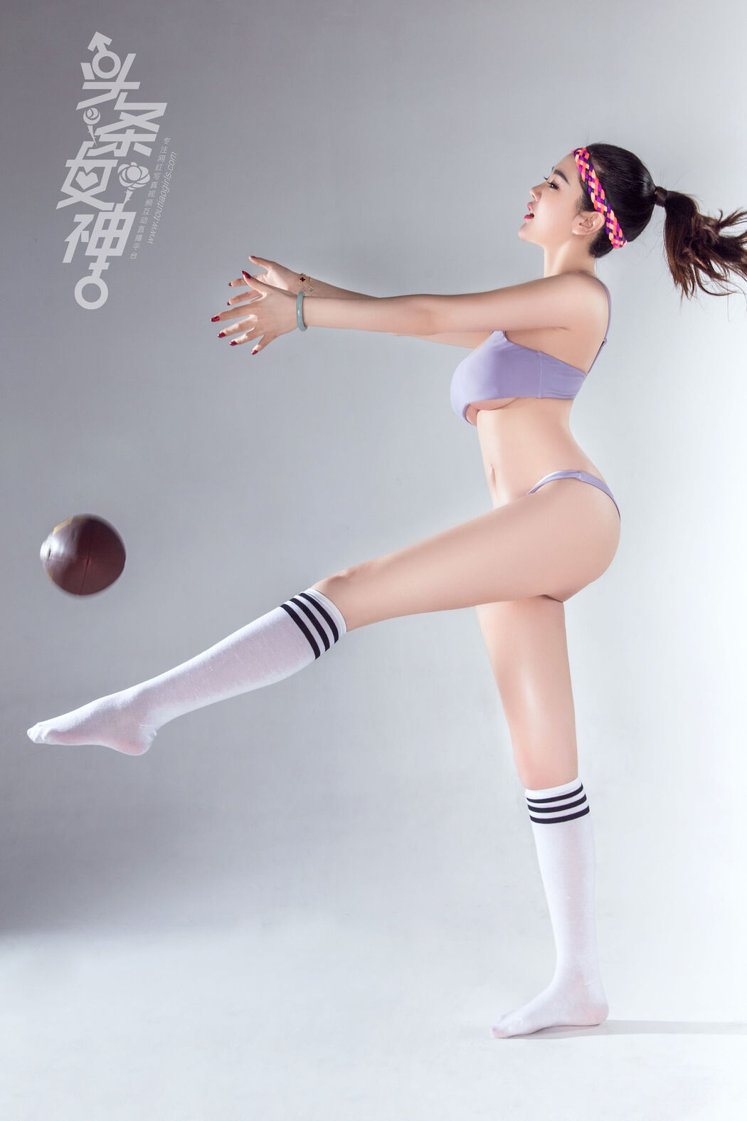 Yi Yang "Super Bowl Cup③" [Headline Goddess TouTiao]