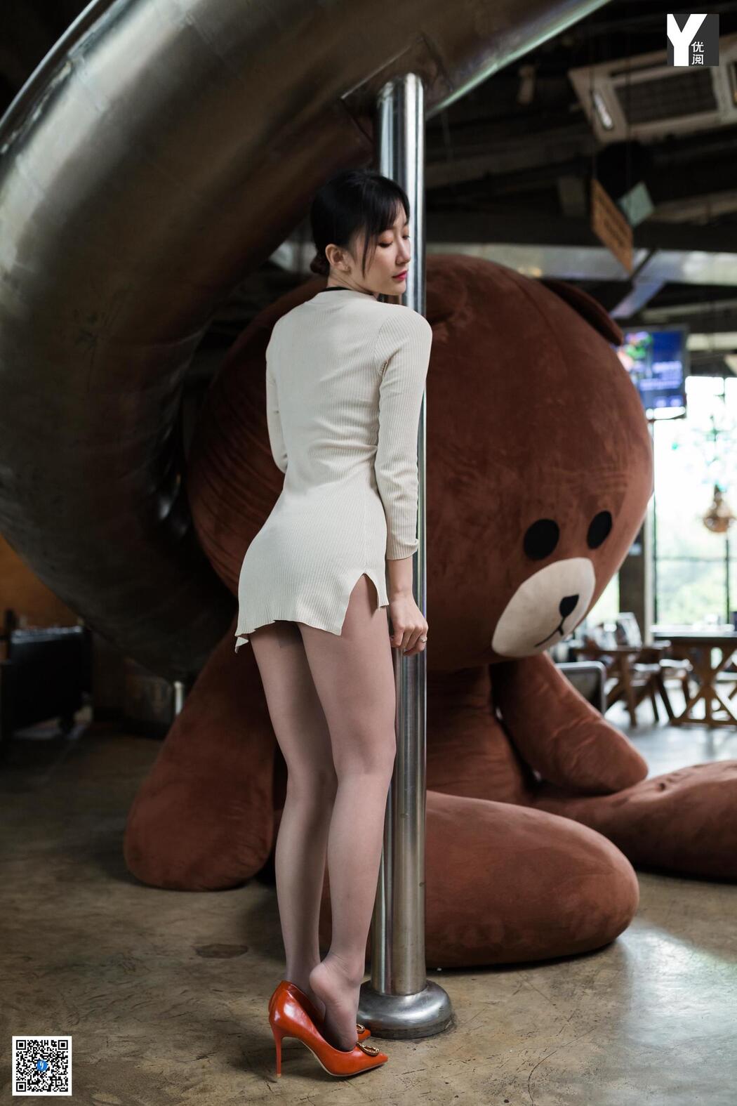 [异思趣向IESS] Model Qiuqiu "Brown Bear Love"