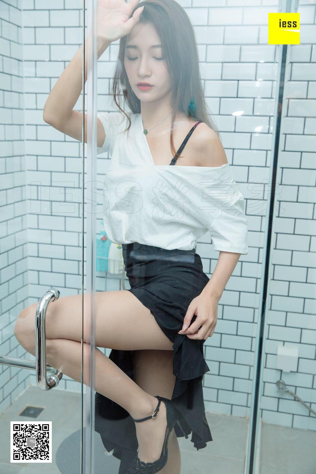 Model Qiuqiu "A Journey to the Bathroom in Autumn and Autumn"[异思趣向IESS]