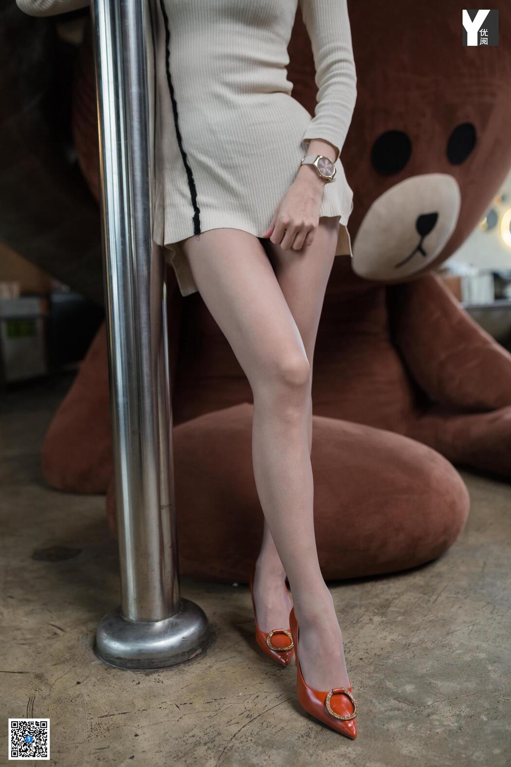 [异思趣向IESS] Model Qiuqiu "Brown Bear Love"