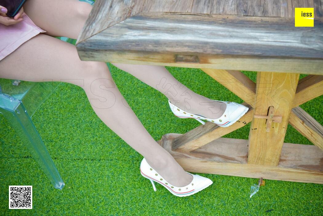 Sixiangjia 145 Jun Jun "Sporty Style High-heeled Pork Silk" [IESS Weird Interesting]