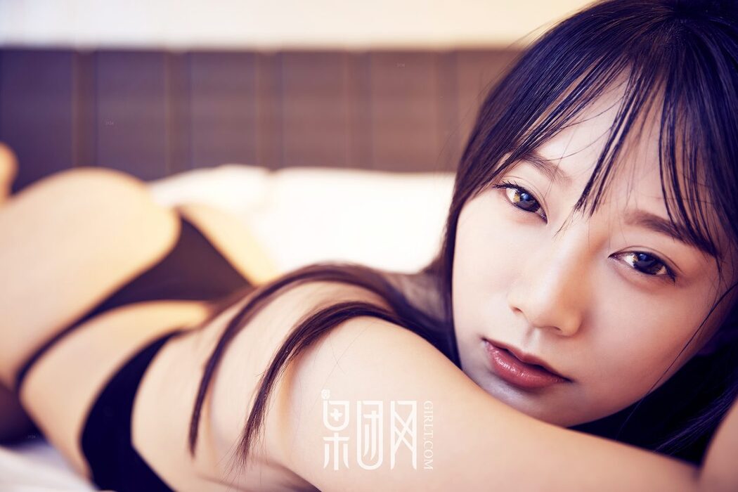 Girlt果团网 No.126 He Jia Ying