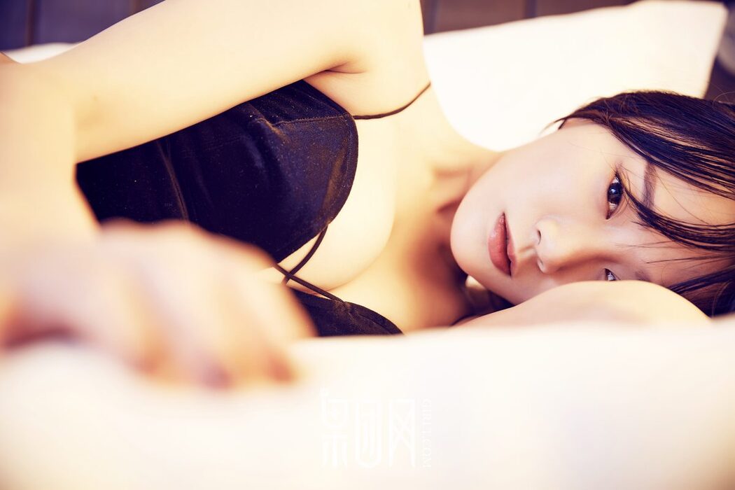 Girlt果团网 No.126 He Jia Ying