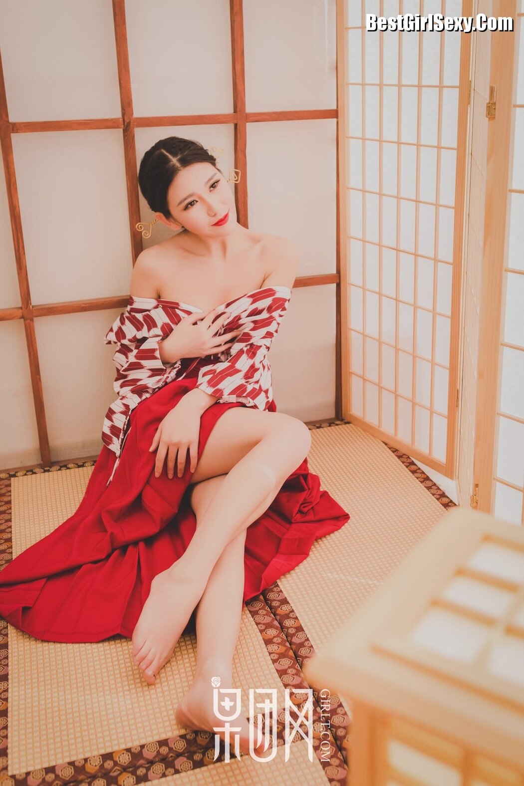 Girlt果团网 No.115 Tang Guo Er