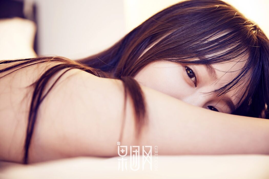 Girlt果团网 No.126 He Jia Ying