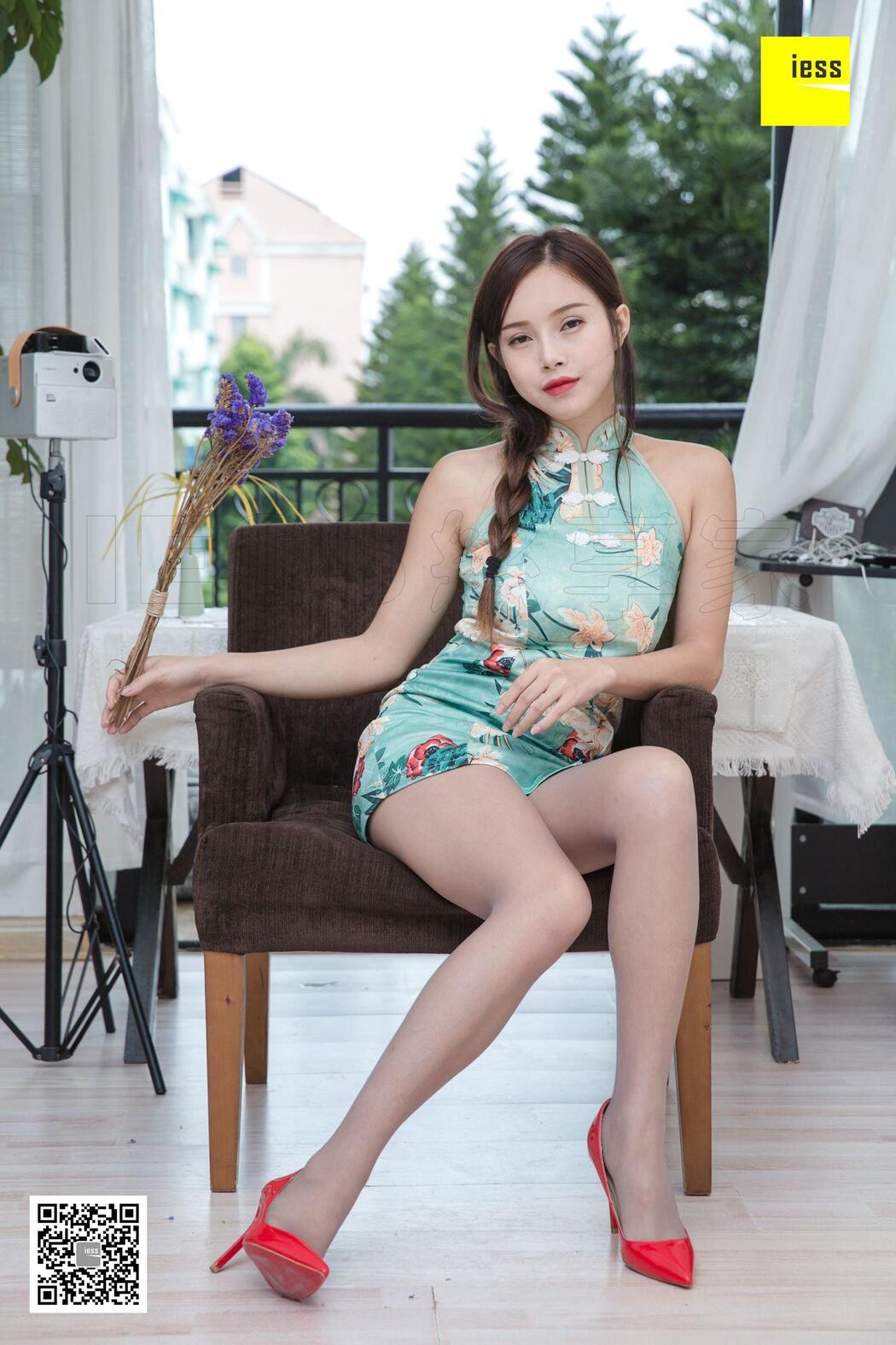 Model Xiao Yu "Xiao Yu Slit Flower Cheongsam" [异思趣向IESS]