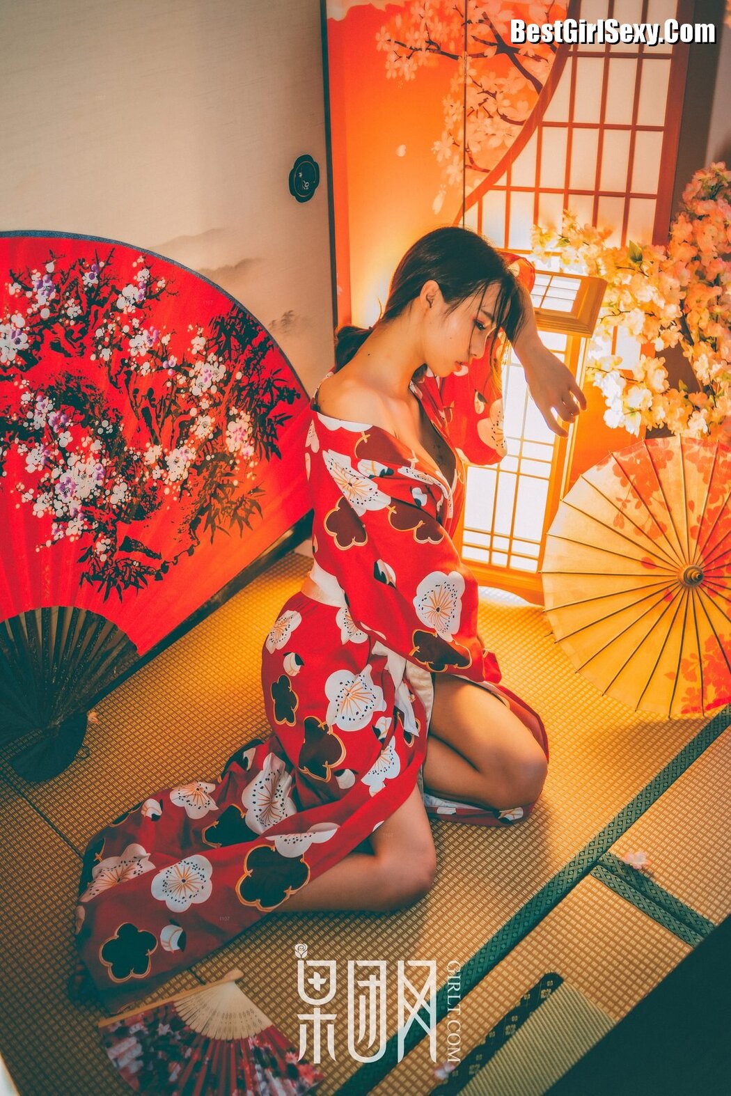 Girlt果团网 No.065 Mai Ko