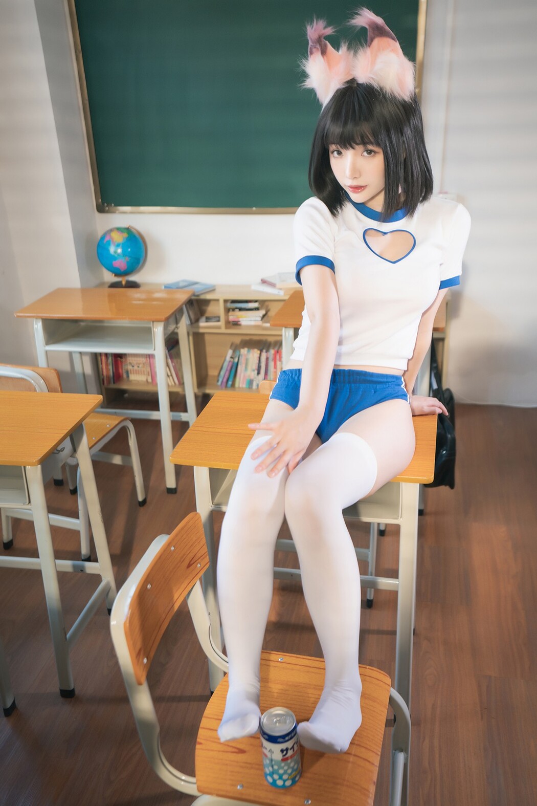 Coser@雯妹不讲道理 Vol.049 运动服猫咪 Cover Photo