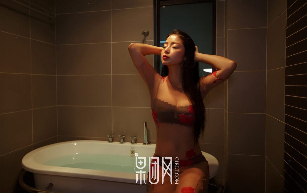 Girlt果团网 No.074 Hong Ni Shang