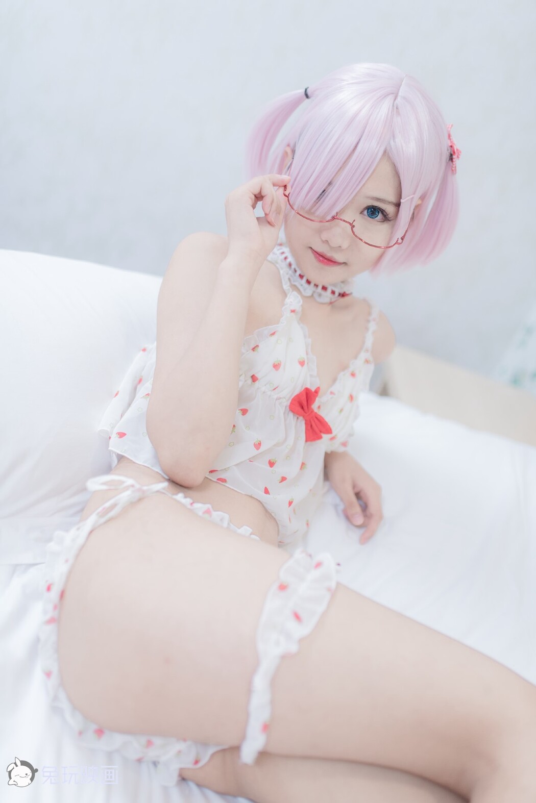 Coser@兔玩映画 Vol.016 草莓裙