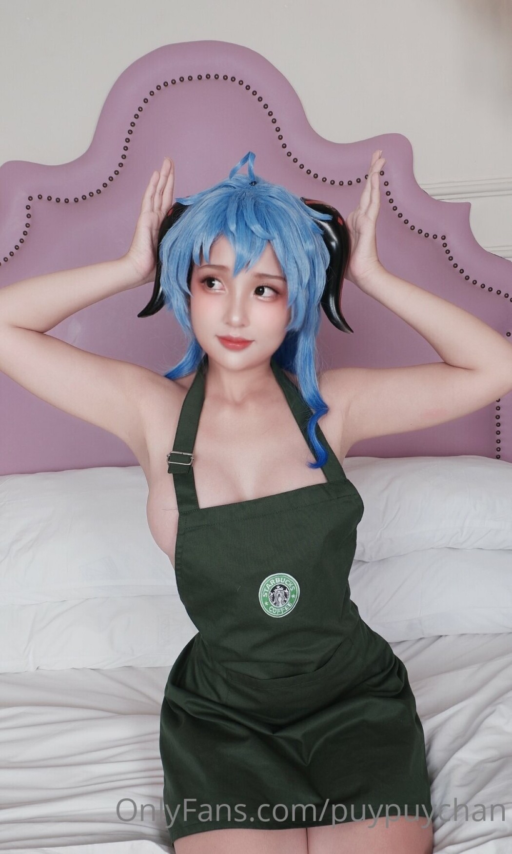 Coser@PuyPuy Chan – Ganyu Starbucks