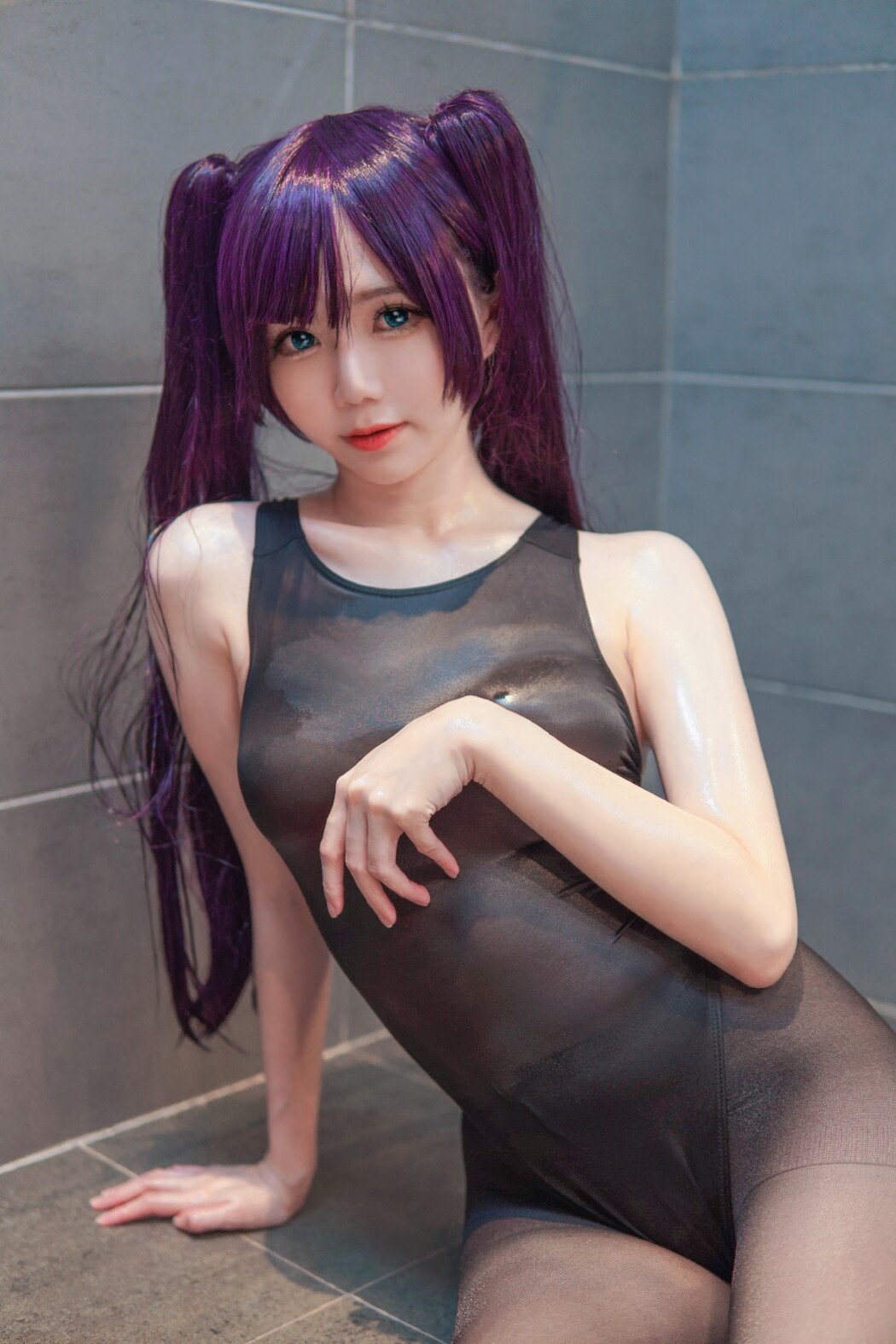 Coser@Sally Dorasnow – Mona Swimsuit Genshin Impact