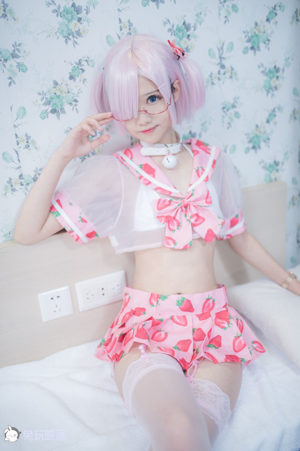 Coser@兔玩映画 Vol.016 草莓裙