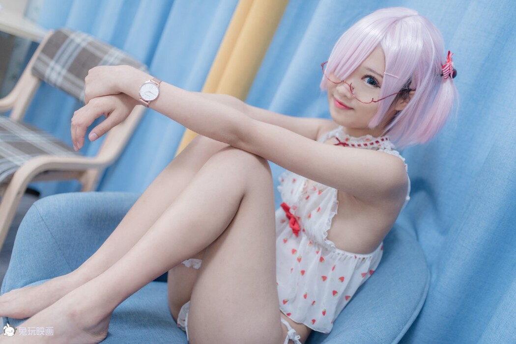 Coser@兔玩映画 Vol.016 草莓裙