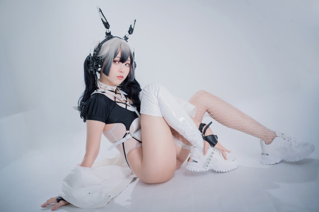 Coser@Ely – Cyber Girl Blanche