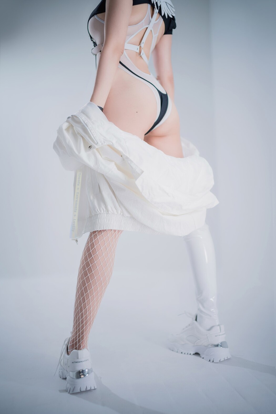 Coser@Ely – Cyber Girl Blanche