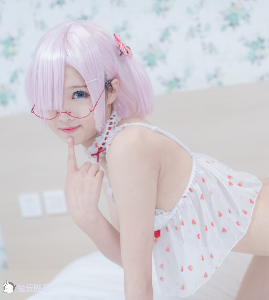 Coser@兔玩映画 Vol.016 草莓裙