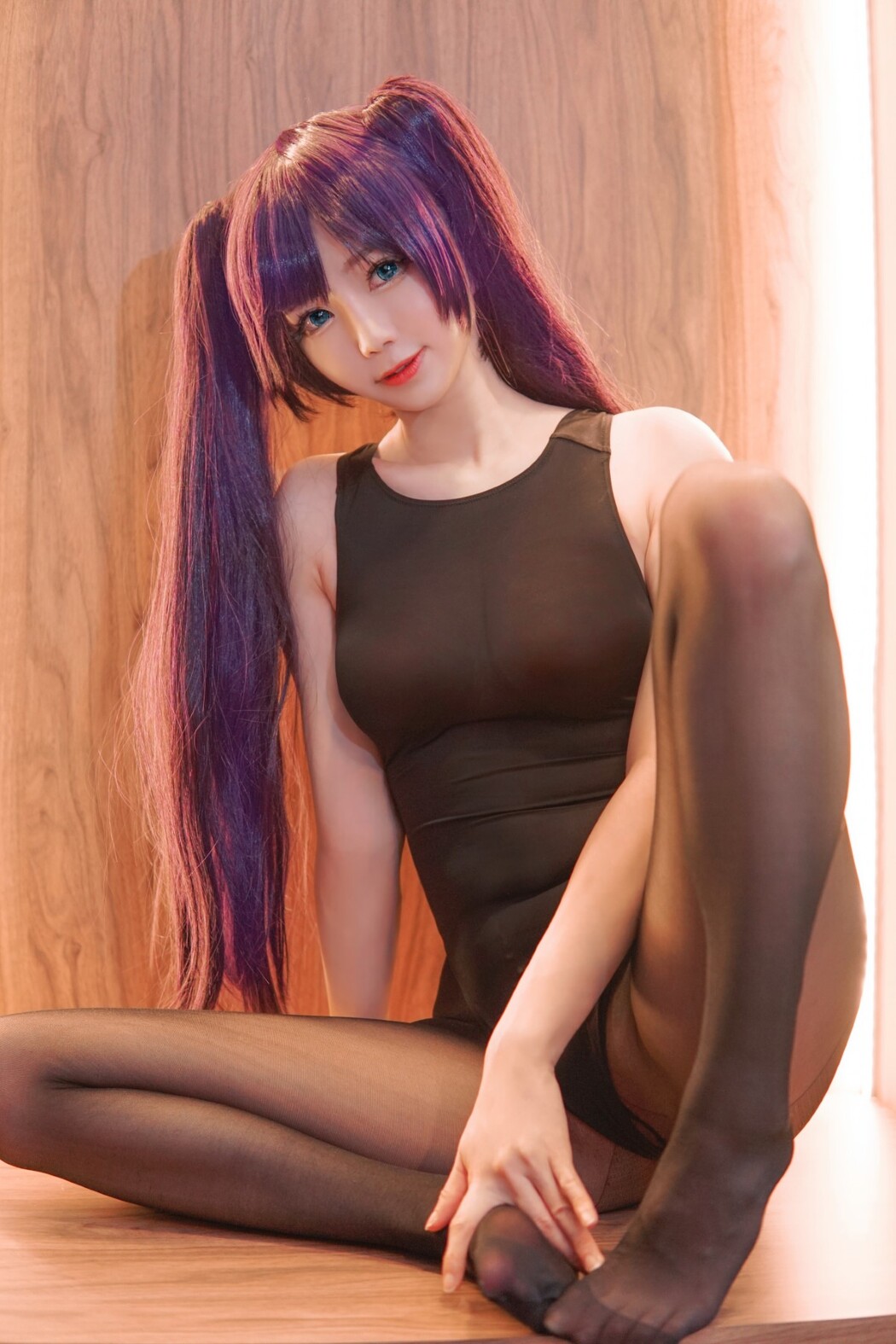 Coser@Sally Dorasnow – Mona Swimsuit Genshin Impact