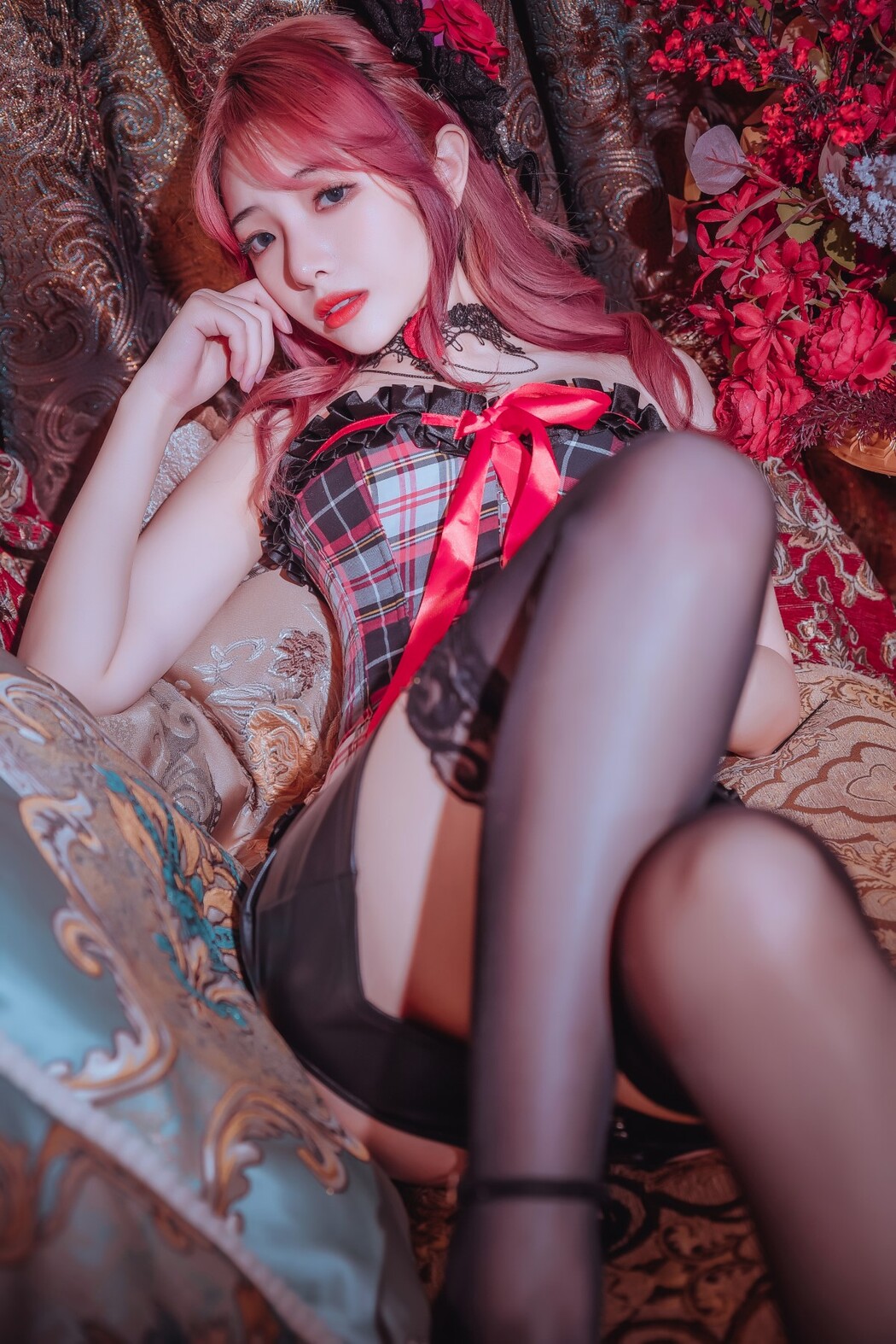 Coser@雯妹不讲道理 Vol.029 红黑格子