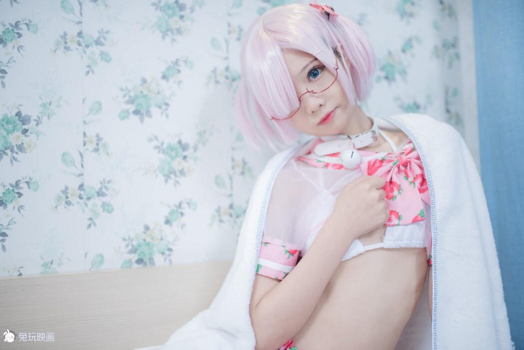 Coser@兔玩映画 Vol.016 草莓裙