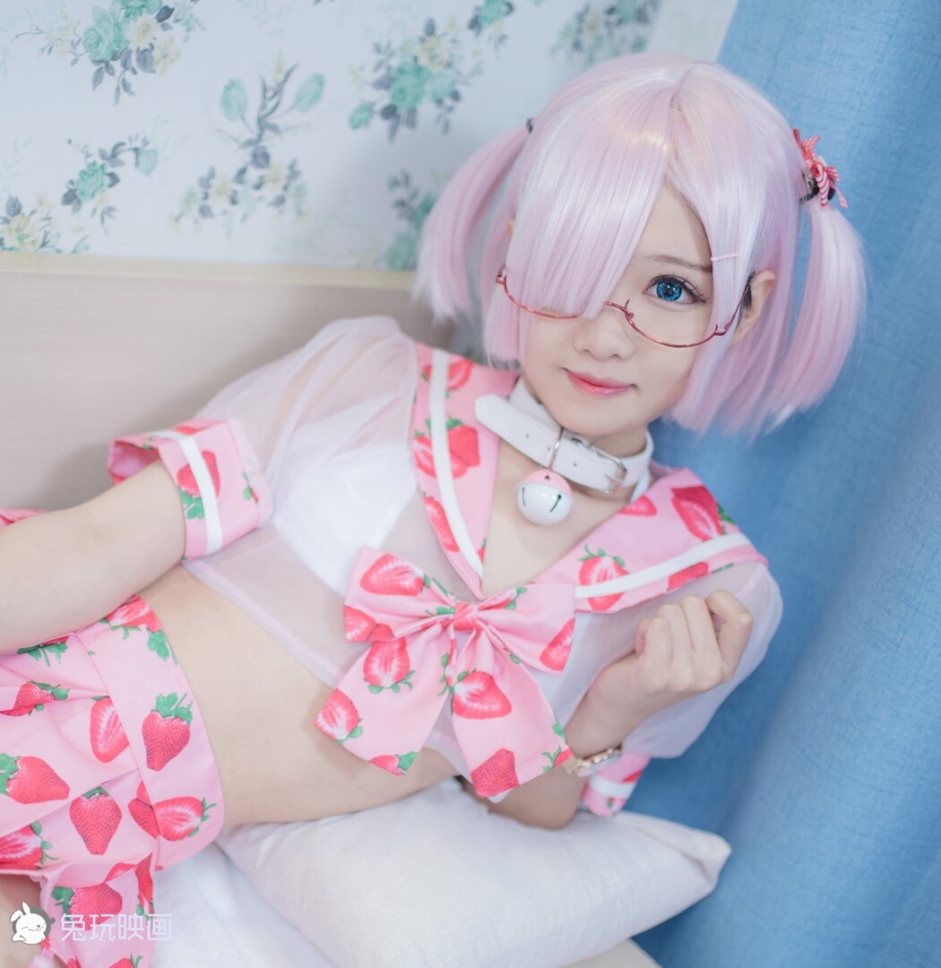 Coser@兔玩映画 Vol.016 草莓裙
