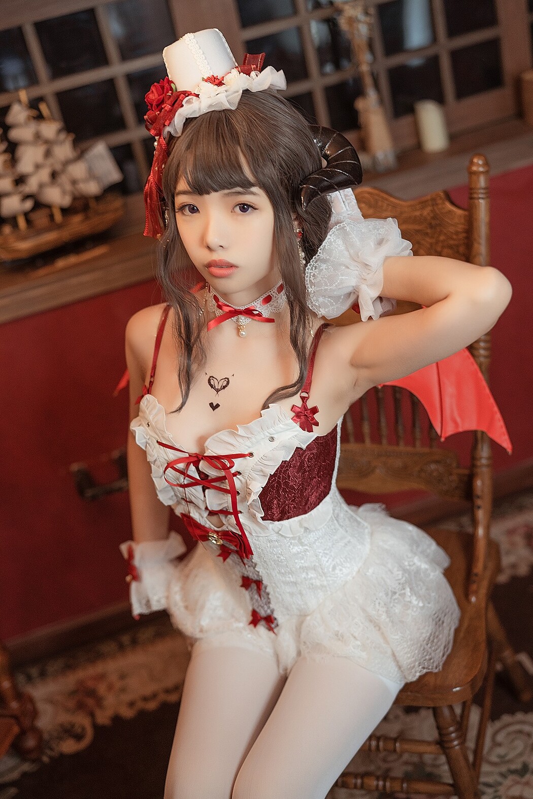 Coser@雯妹不讲道理 Vol.015 魅魔本 A Cover Photo