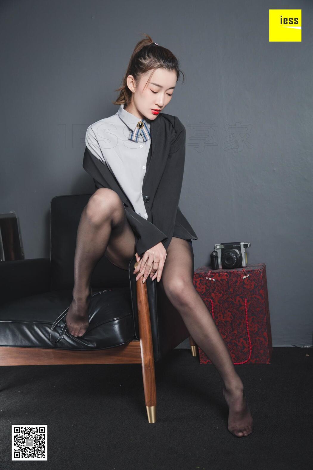 Model Qiuqiu "Red Flame" [Iss to IESS]