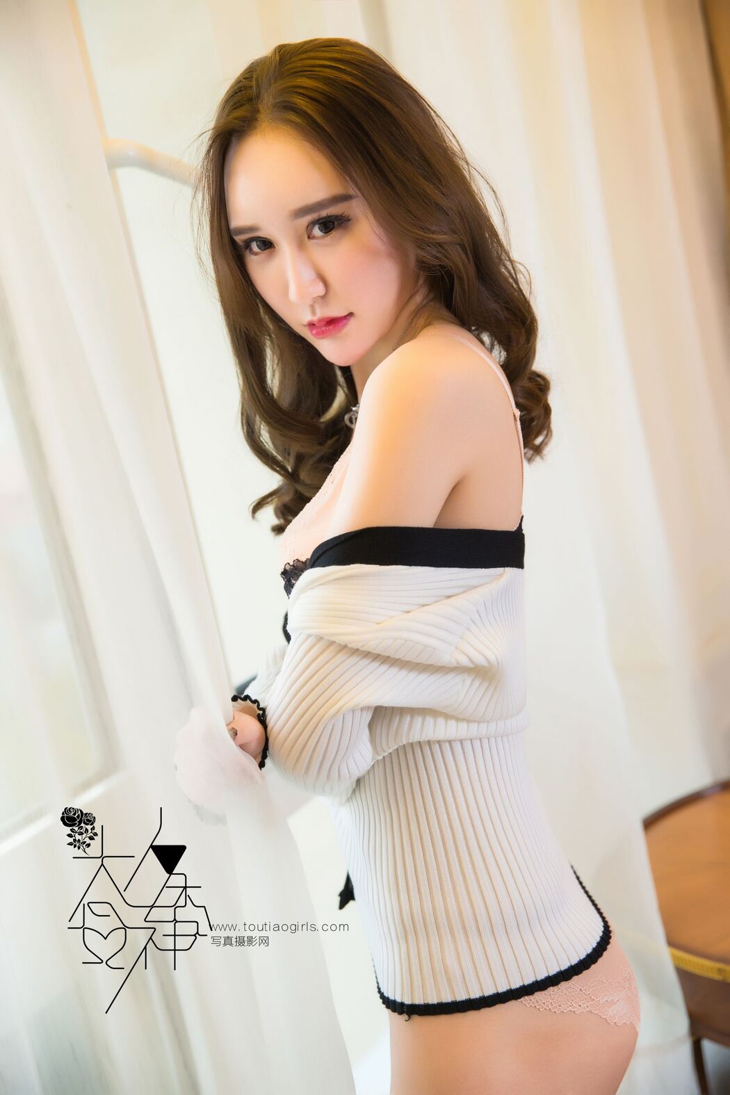Wang Yue "The Beautiful Young Woman at Home" [Headline Goddess]