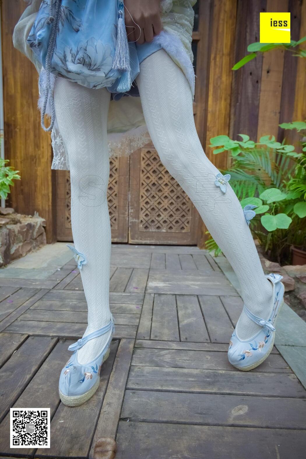 Silk Xiangjia 122 Mumu "Hanfu Embroidered Shoes and White Socks" [IESS Weird Interesting Direction]