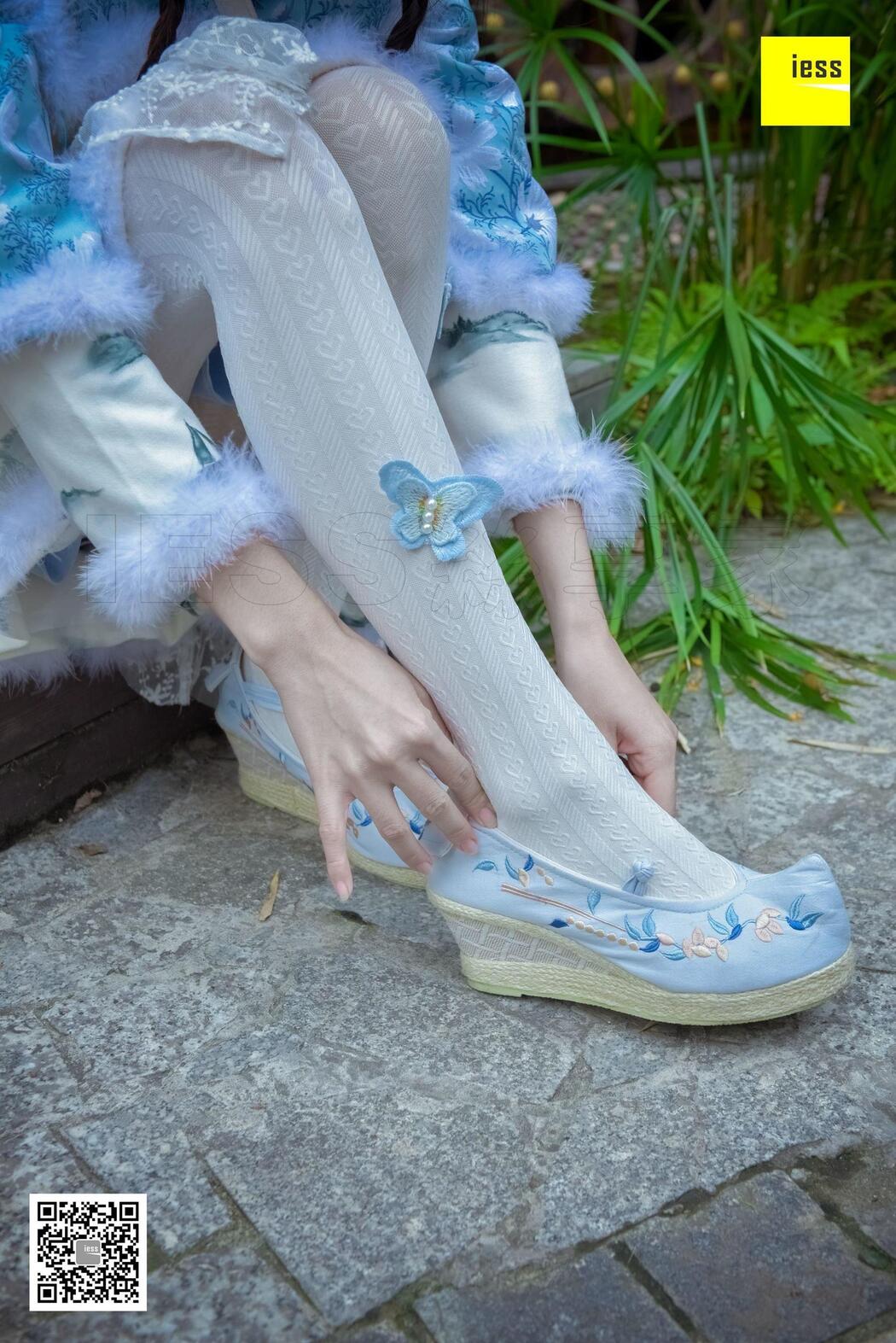 Silk Xiangjia 122 Mumu "Hanfu Embroidered Shoes and White Socks" [IESS Weird Interesting Direction]