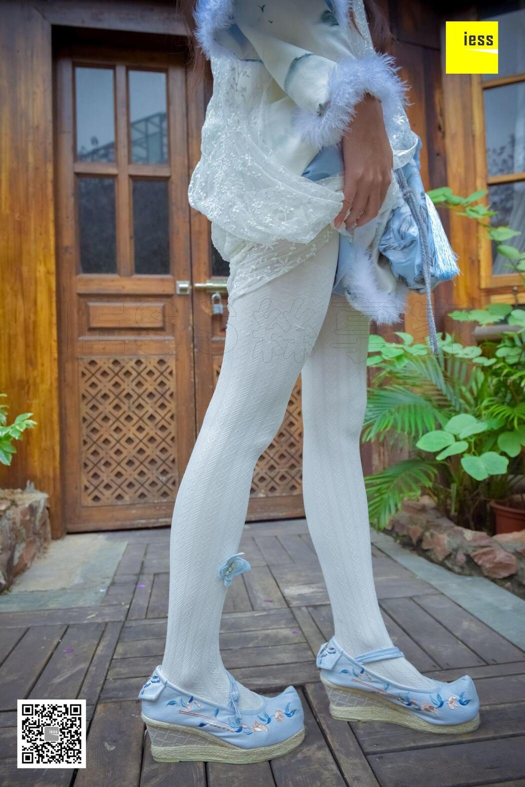 Silk Xiangjia 122 Mumu "Hanfu Embroidered Shoes and White Socks" [IESS Weird Interesting Direction]