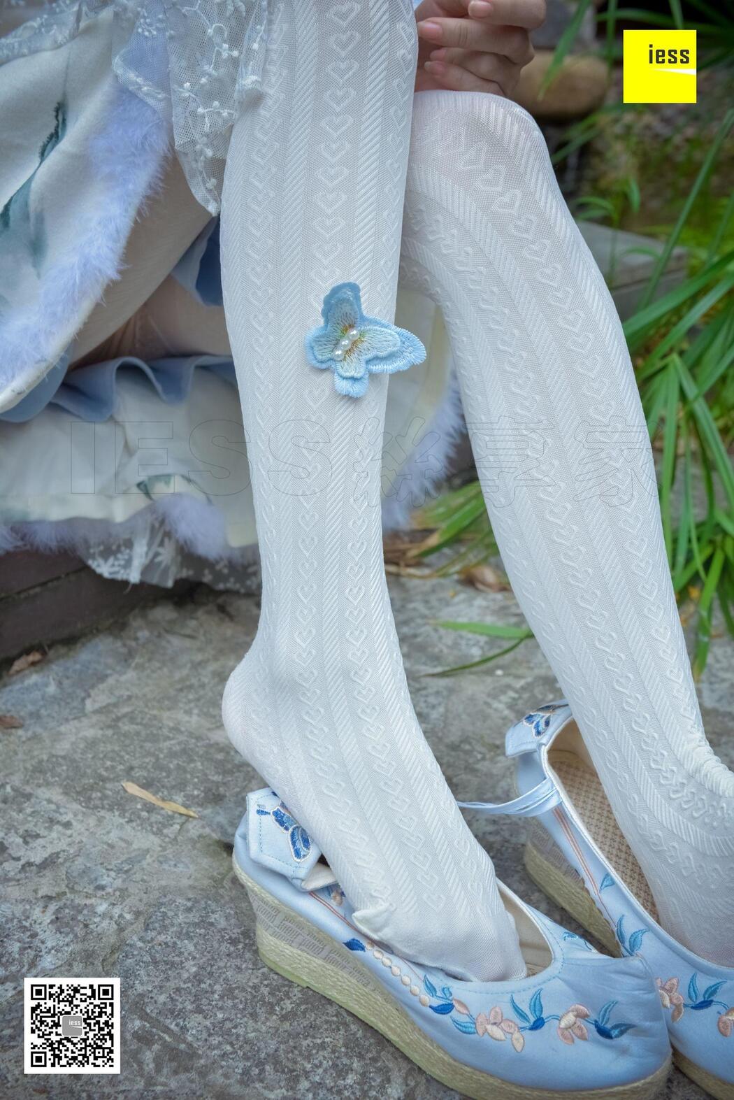 Silk Xiangjia 122 Mumu "Hanfu Embroidered Shoes and White Socks" [IESS Weird Interesting Direction]