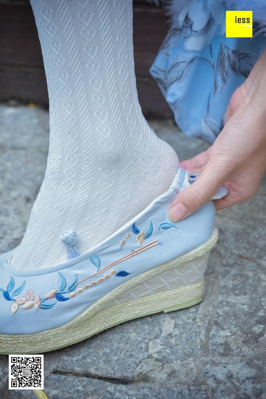 Silk Xiangjia 122 Mumu "Hanfu Embroidered Shoes and White Socks" [IESS Weird Interesting Direction]