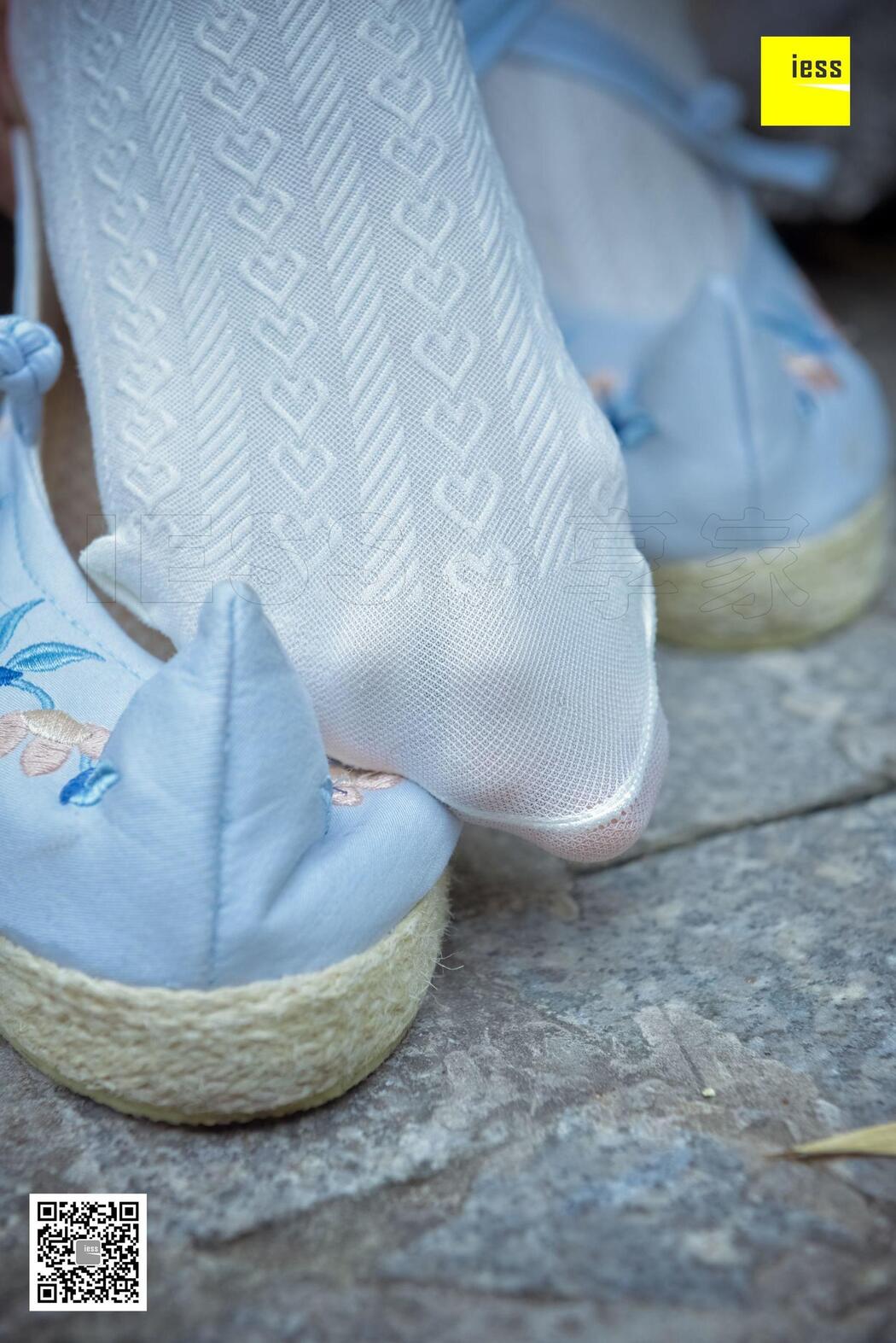 Silk Xiangjia 122 Mumu "Hanfu Embroidered Shoes and White Socks" [IESS Weird Interesting Direction]