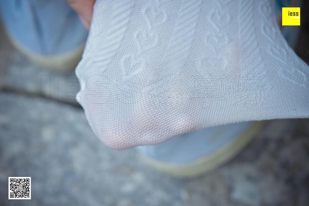 Silk Xiangjia 122 Mumu "Hanfu Embroidered Shoes and White Socks" [IESS Weird Interesting Direction]