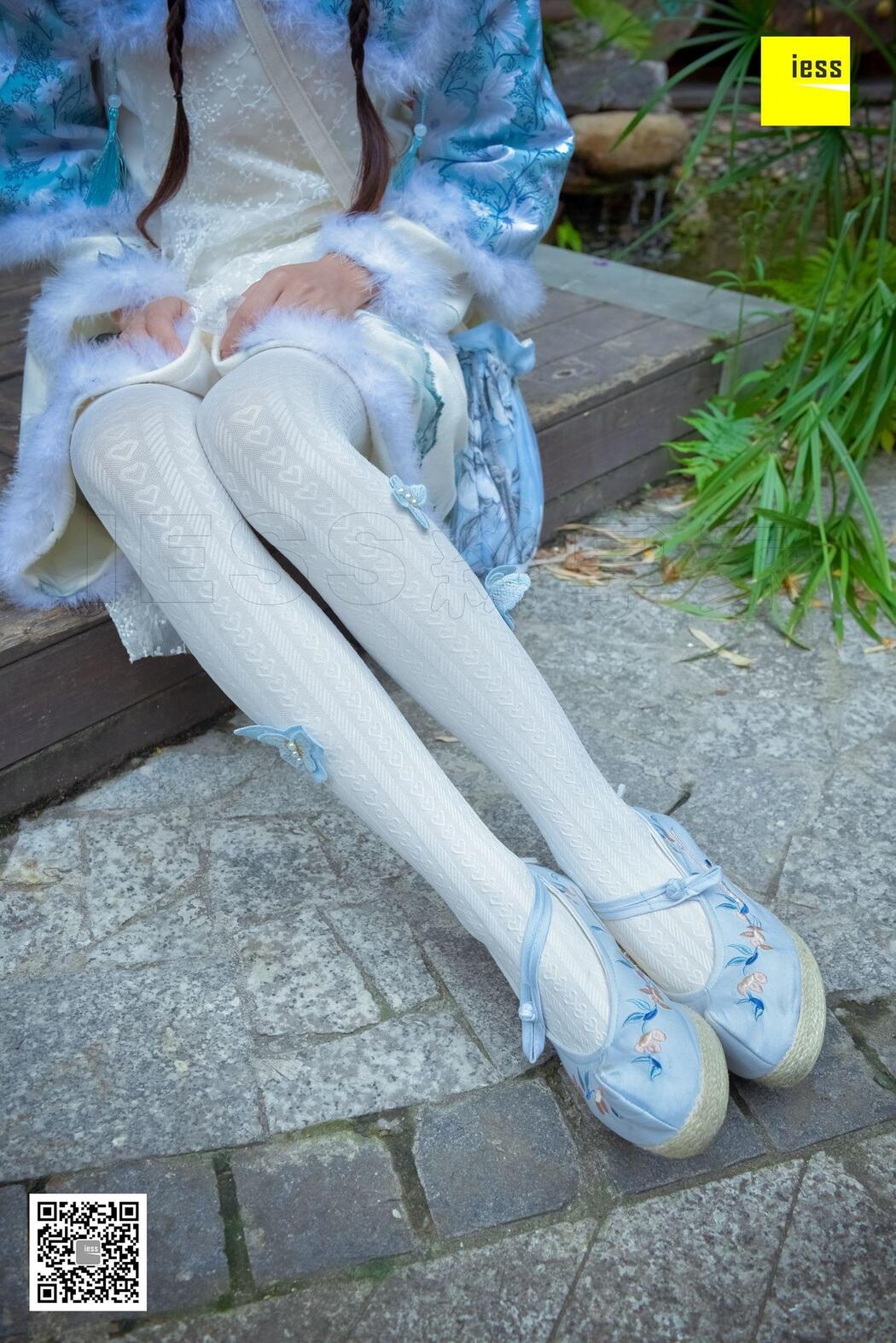 Silk Xiangjia 122 Mumu "Hanfu Embroidered Shoes and White Socks" [IESS Weird Interesting Direction]