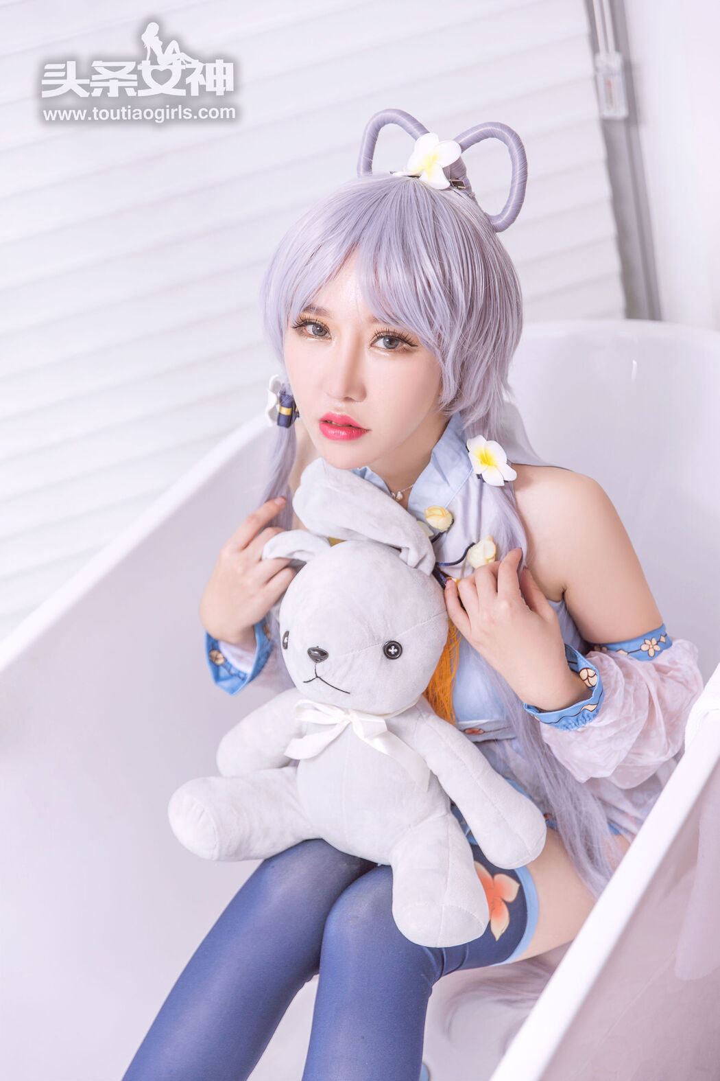 Xinxin "Tianyi Doll" [Headline Goddess]
