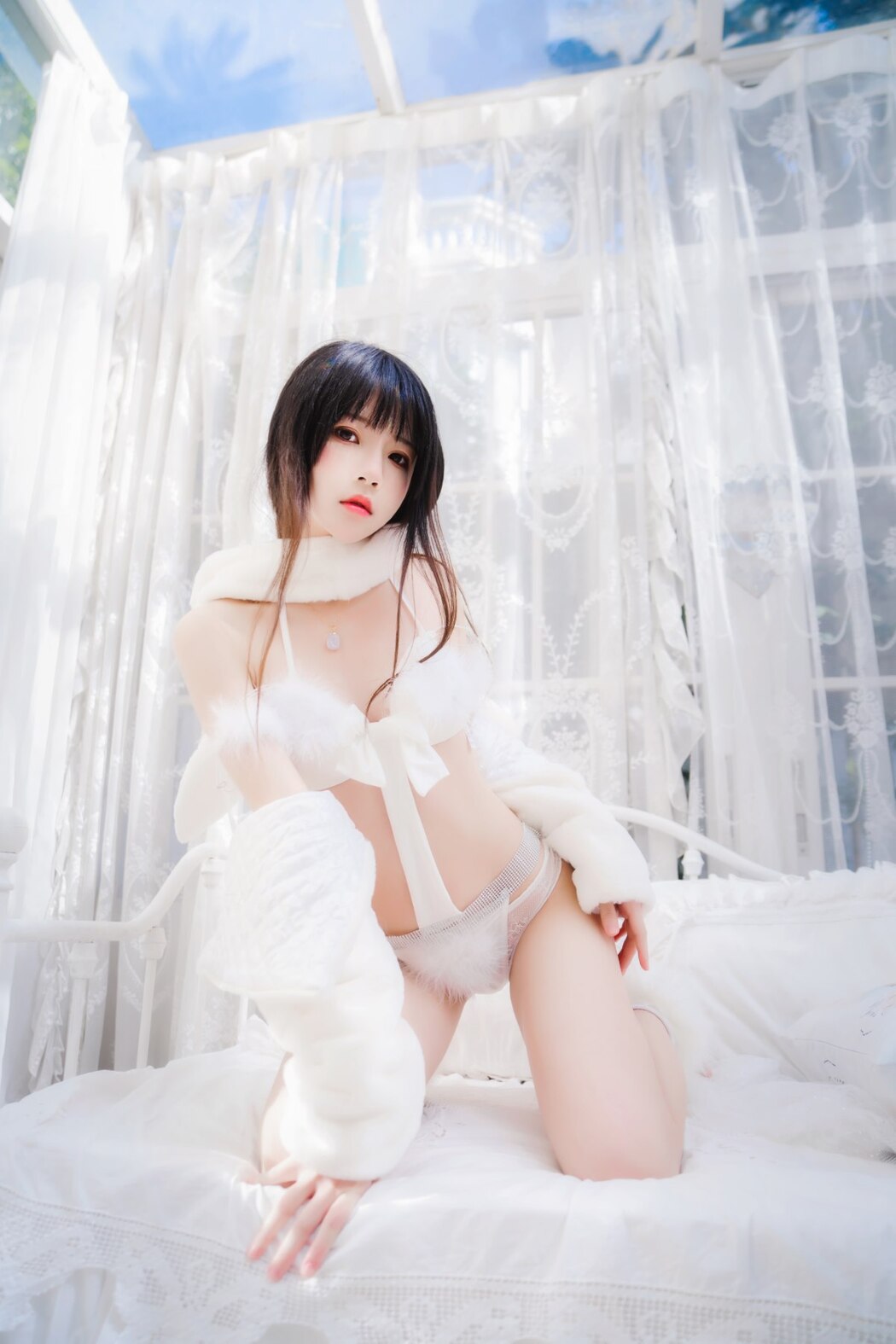 Coser@桜桃喵 Vol.142 小白兔01And 02