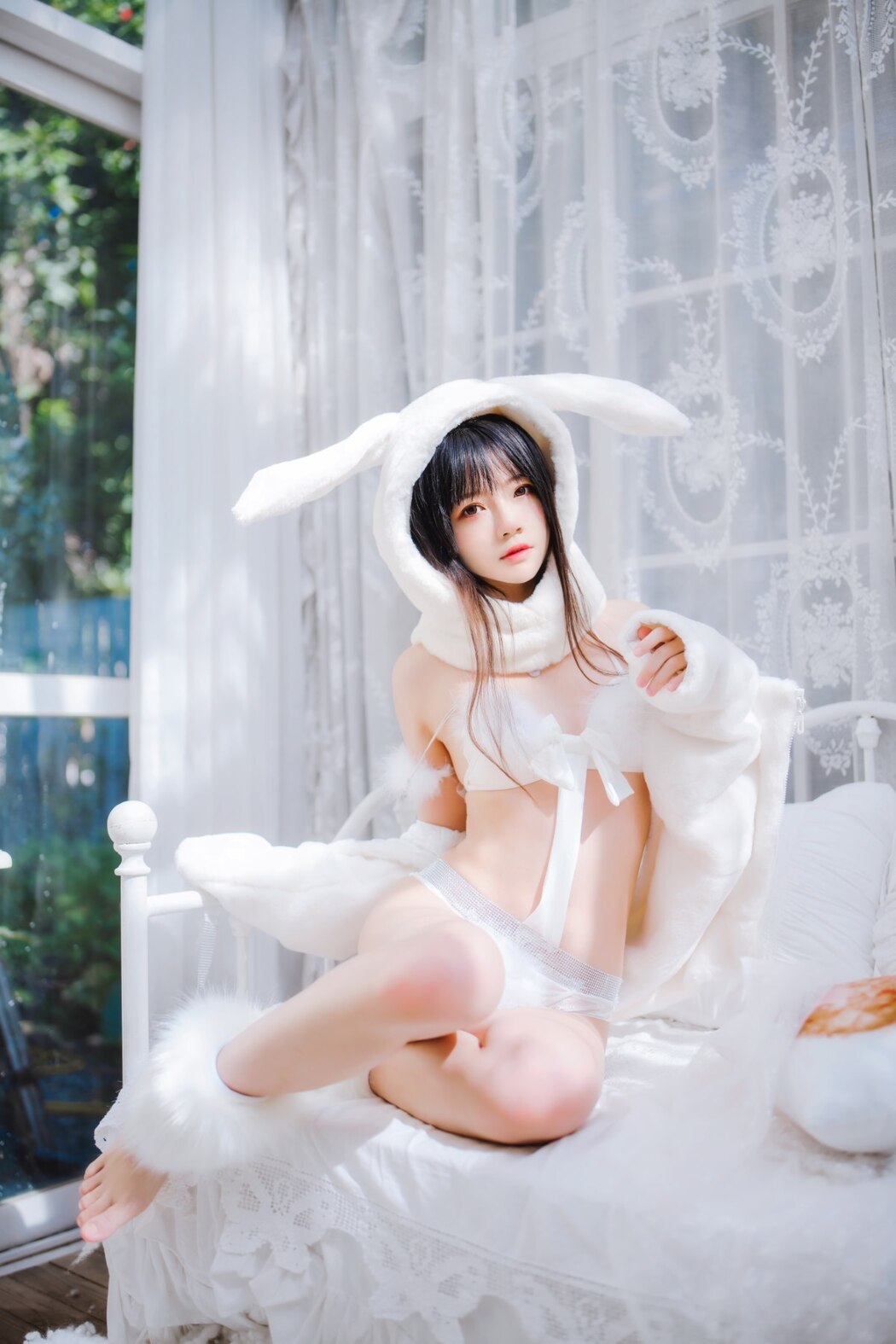 Coser@桜桃喵 Vol.142 小白兔01And 02