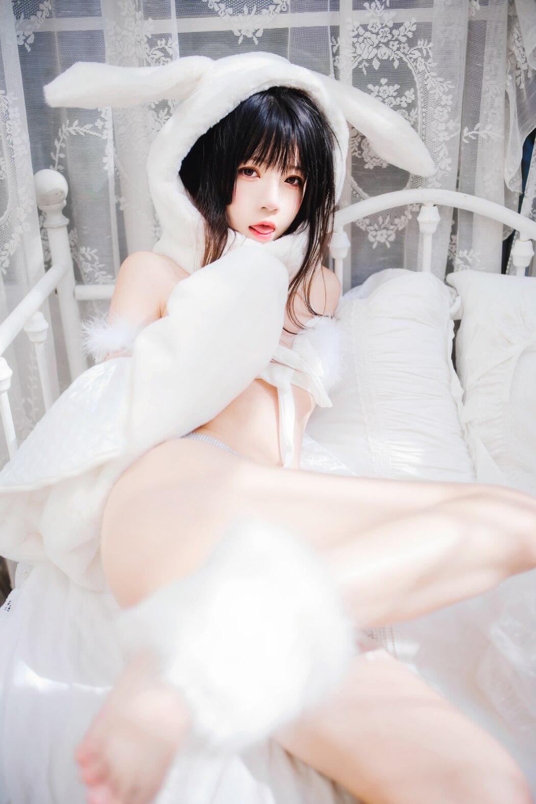 Coser@桜桃喵 Vol.142 小白兔01And 02