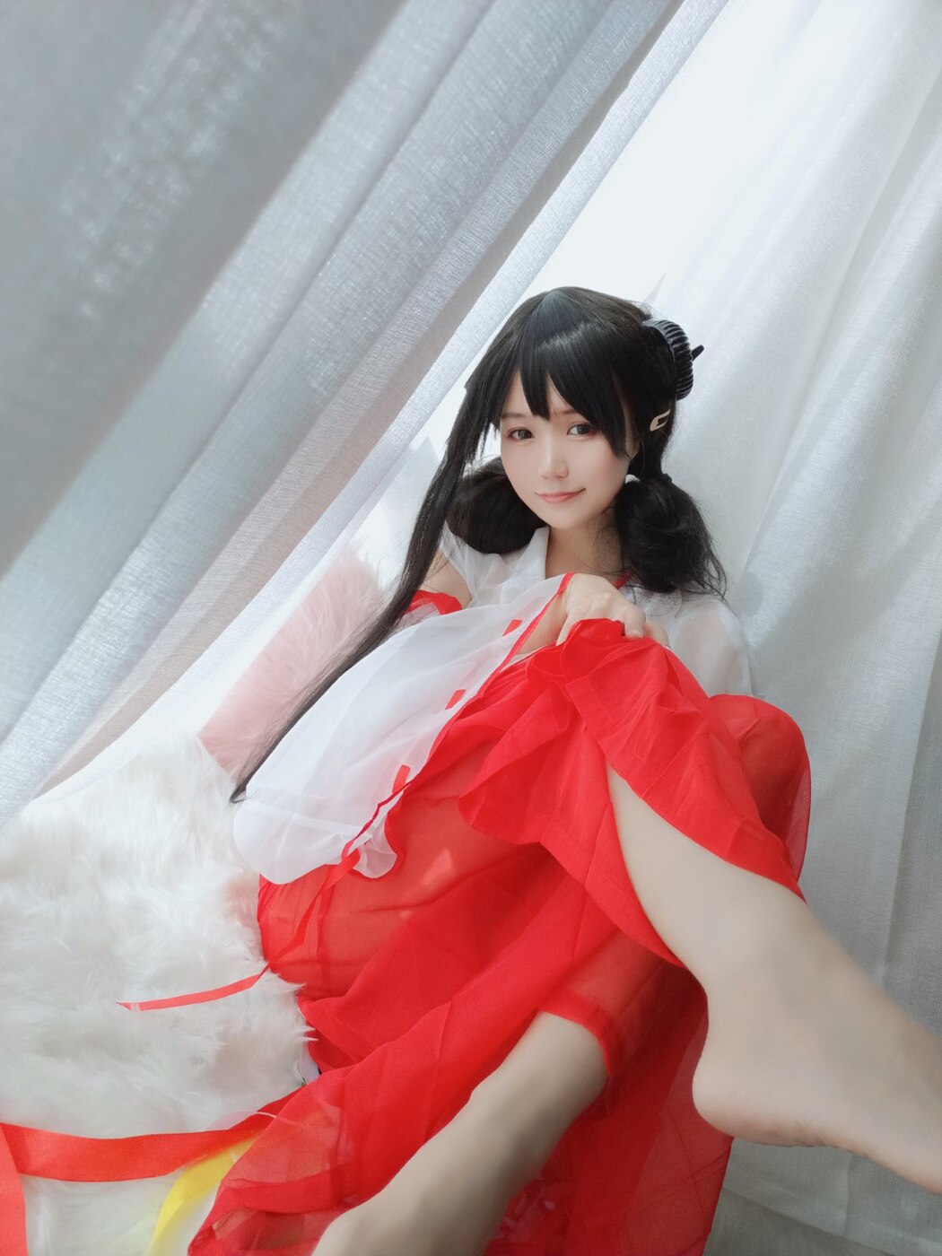 Coser@小仓千代w Vol.008 有点不对劲的巫女