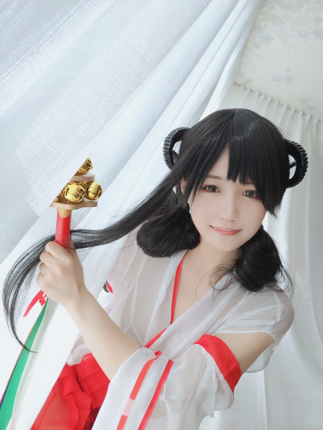 Coser@小仓千代w Vol.008 有点不对劲的巫女