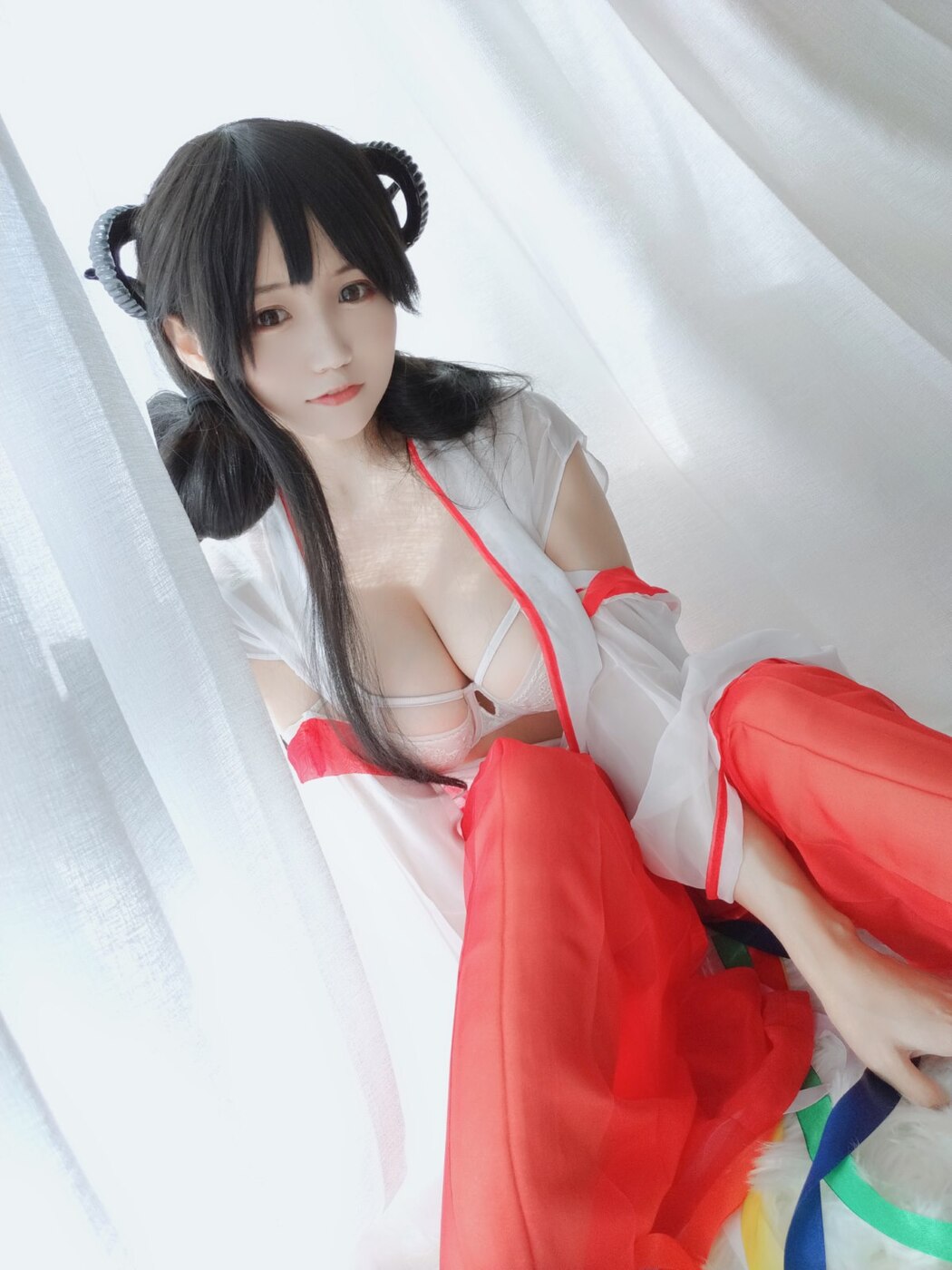 Coser@小仓千代w Vol.008 有点不对劲的巫女