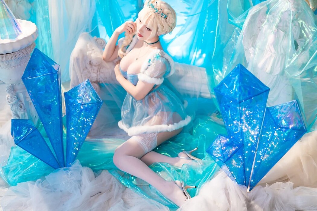 Coser@雯妹不讲道理 Vol.073 冰雪