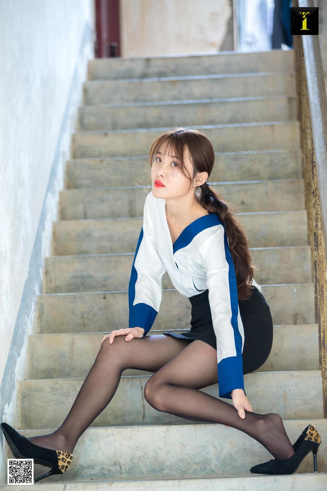 Model Wanping "Wanping's Travel Diary" [异思趣向IESS] Silky feet and beautiful legs