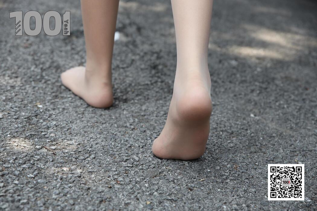 [One Thousand and One Nights IESS] Model Watermelon "Visiting Antique City 3" Beautiful legs and feet