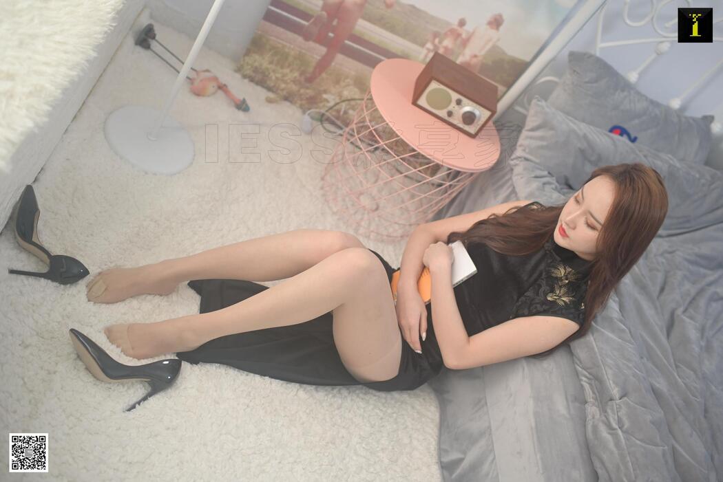 Yunzhi "Yunzhi Long Slit Cheongsam" [Iss to IESS] Beautiful legs and silk