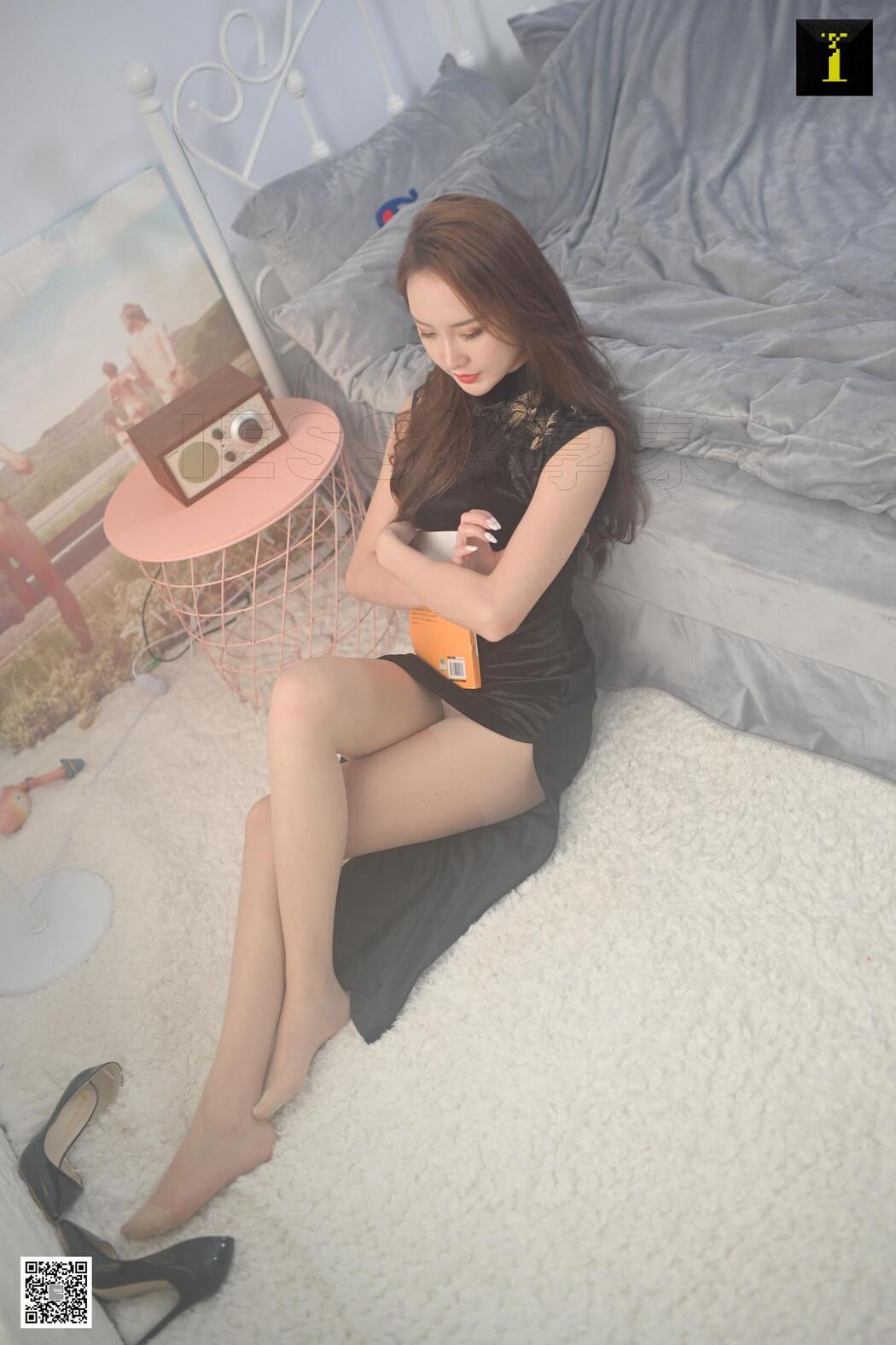 Yunzhi "Yunzhi Long Slit Cheongsam" [Iss to IESS] Beautiful legs and silk